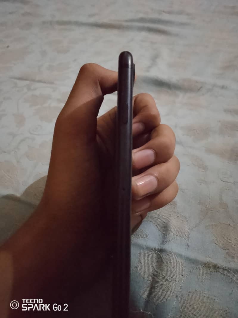 Apple iPhone 7 Plus 4