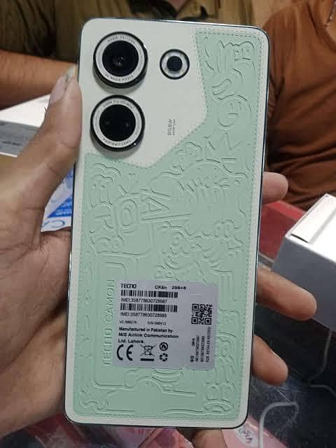 Tecno CAMON 20 Premier 0