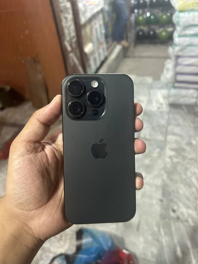 Apple iPhone 15 Pro 6