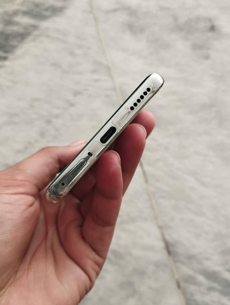 Tecno CAMON 40 Pro 10