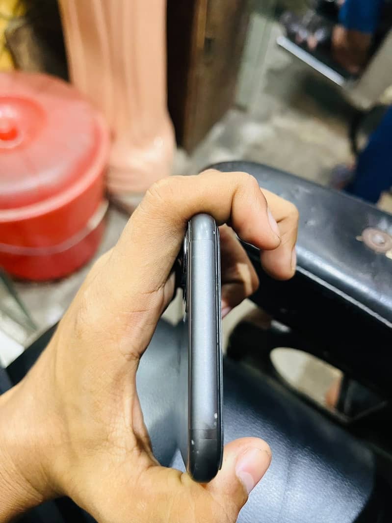 Apple iPhone 11 1