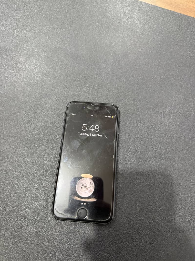 Apple iPhone 7 1