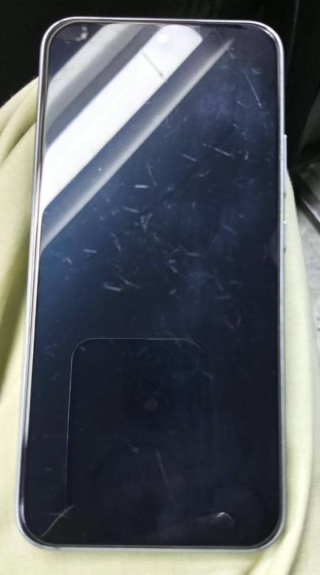 OPPO A6pro 1