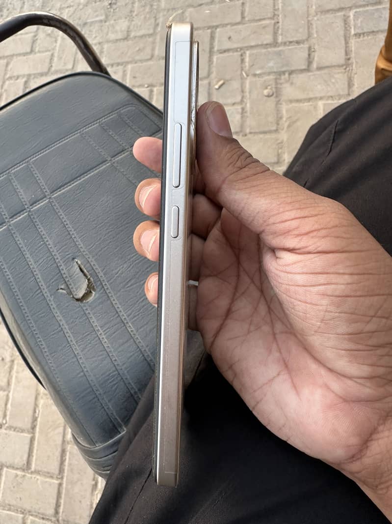 Realme 0