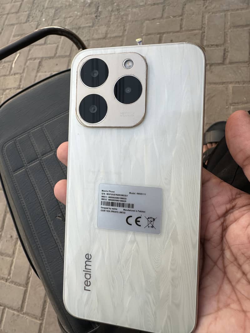 Realme 4