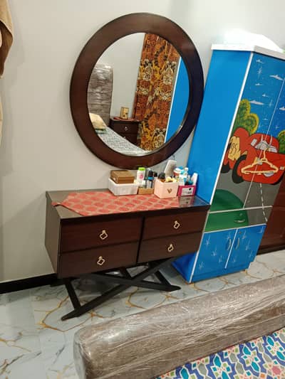 Complete Bedroom furniture set for sale.