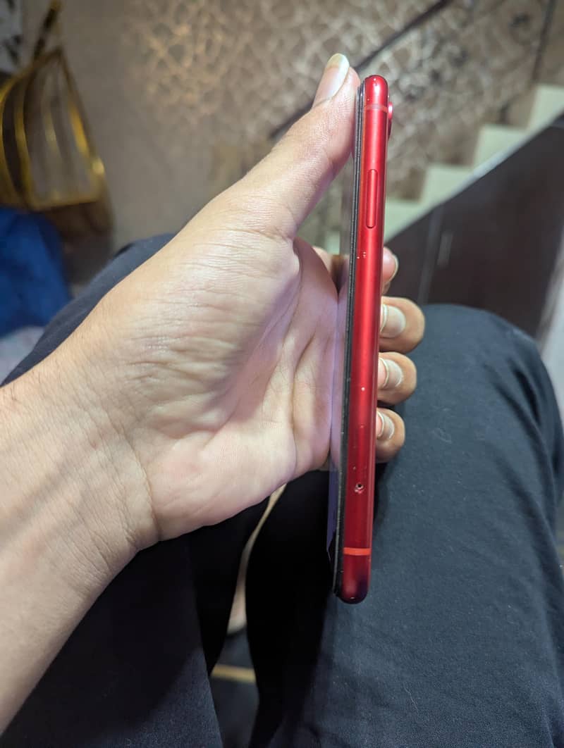 Apple iPhone XR 1