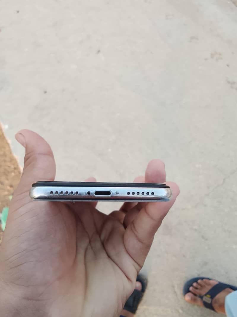 Apple iPhone X 0