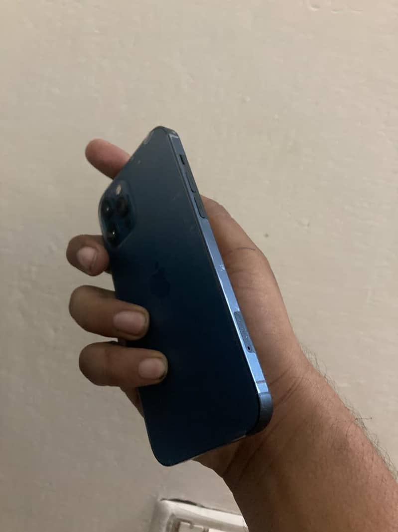 Apple iPhone 12 Pro 1