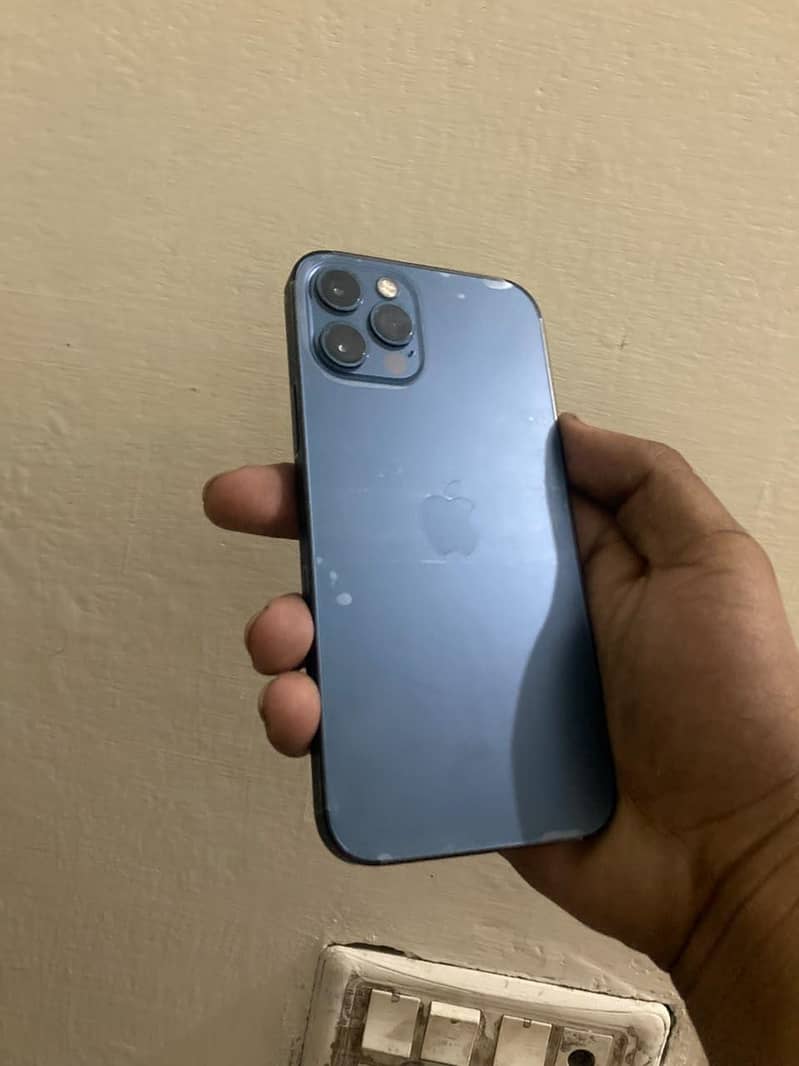 Apple iPhone 12 Pro 2