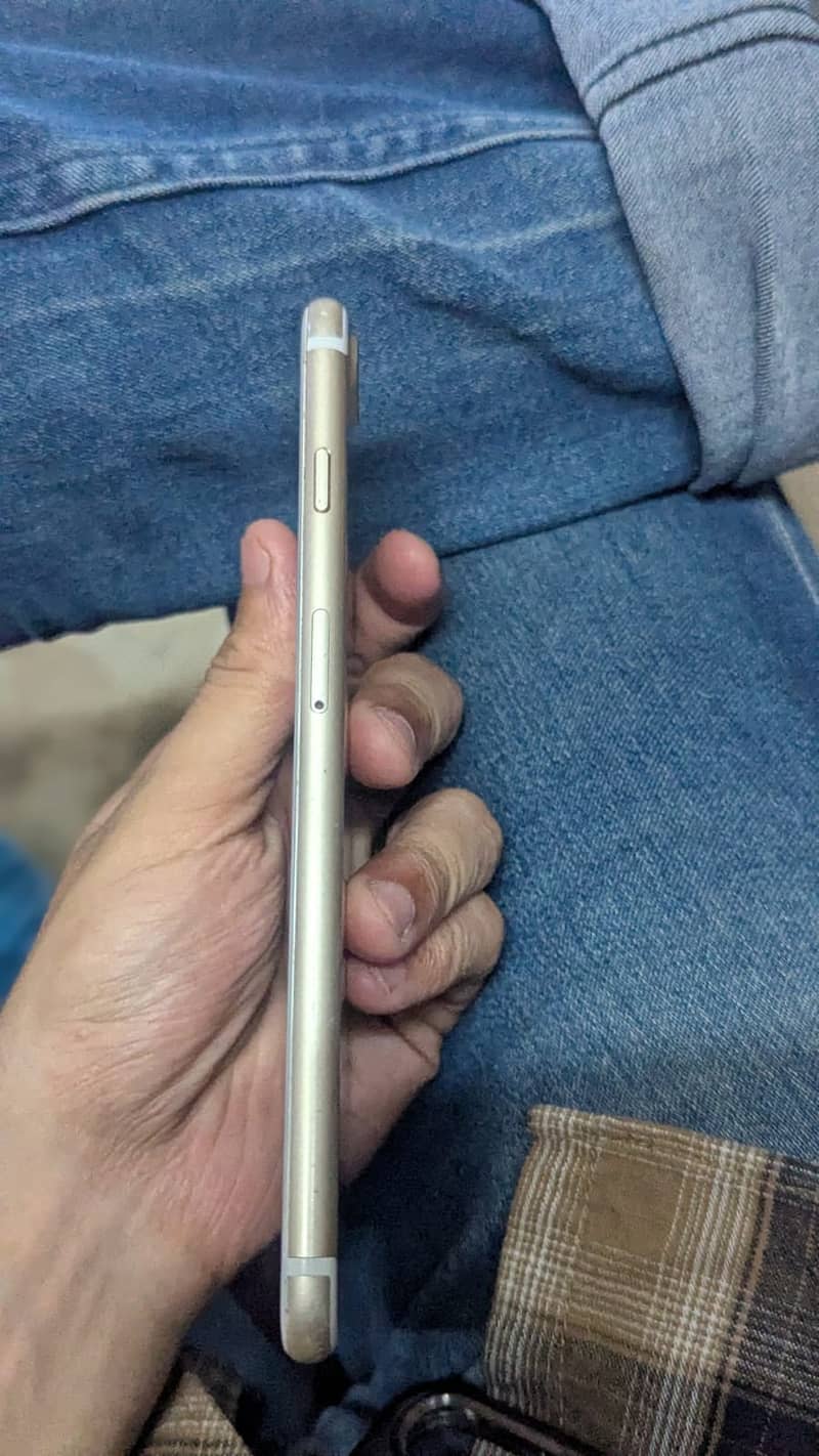 Apple iPhone 7 Plus 2