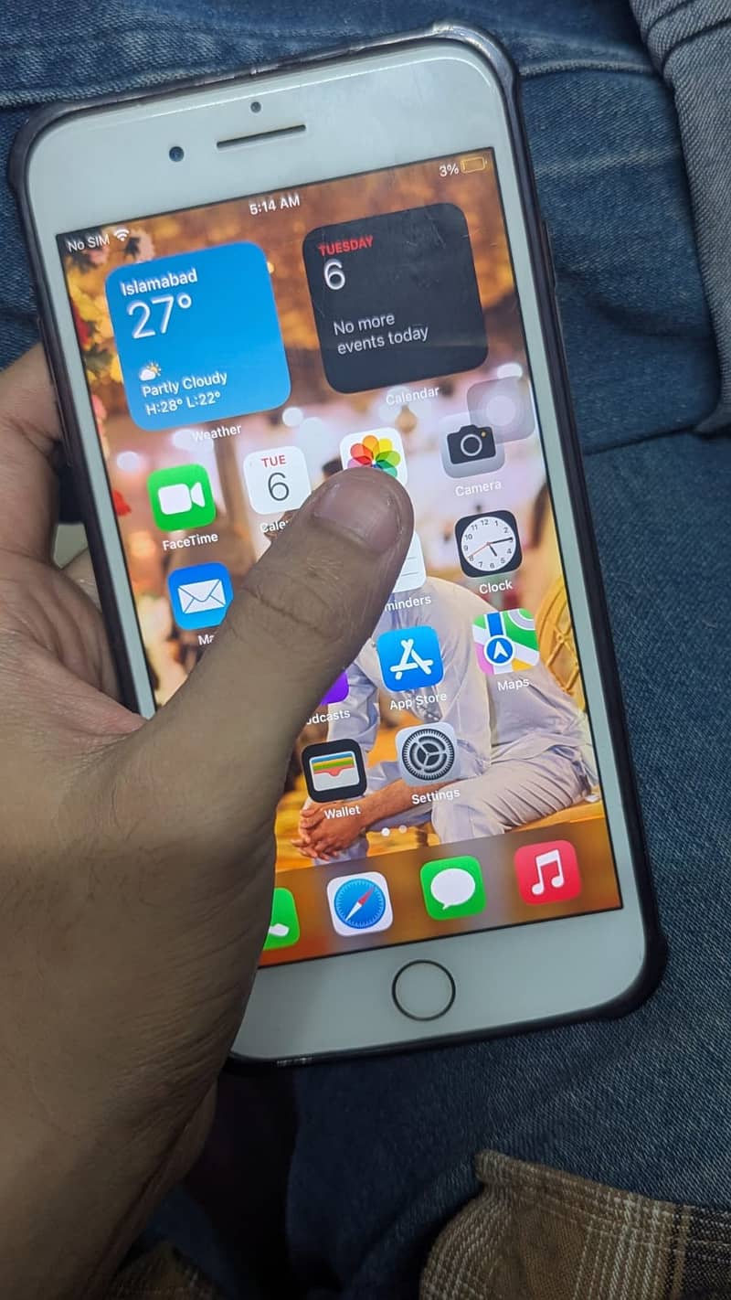 Apple iPhone 7 Plus 6