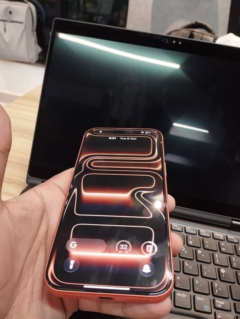 Apple iPhone 17 Pro Max 6