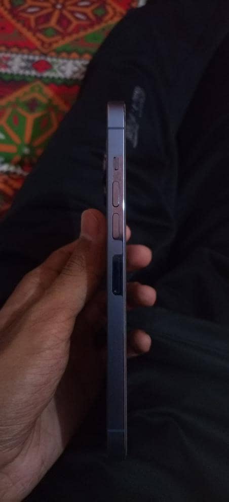 Apple iPhone 13 Pro Max 5