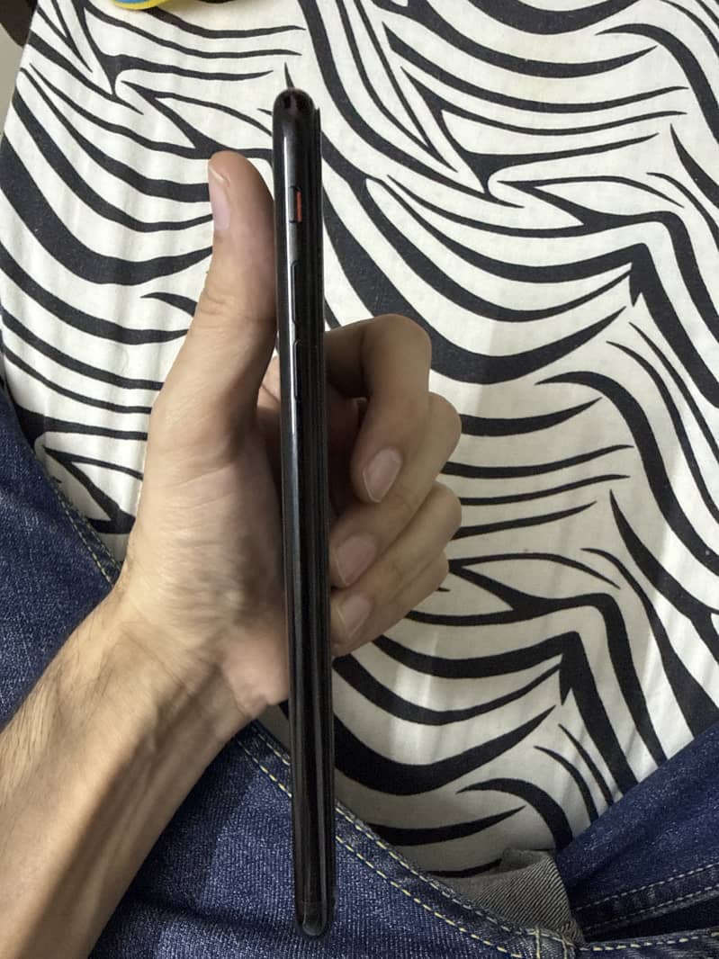 Apple iPhone 7 Plus 3