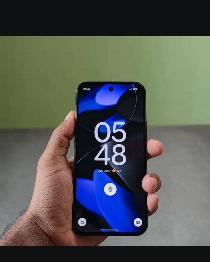 Google Pixel 9 4