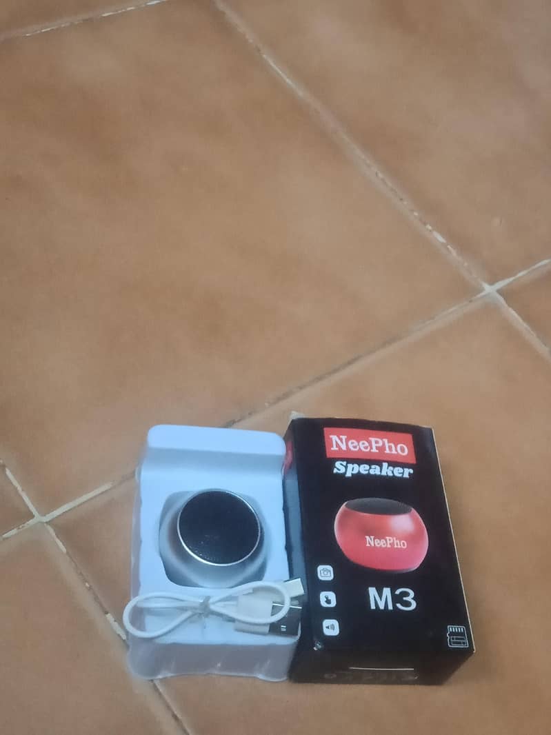 Speaker M3 0