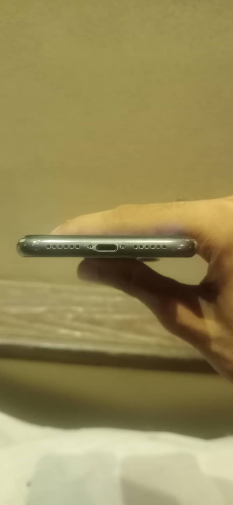 Apple iPhone 11 4