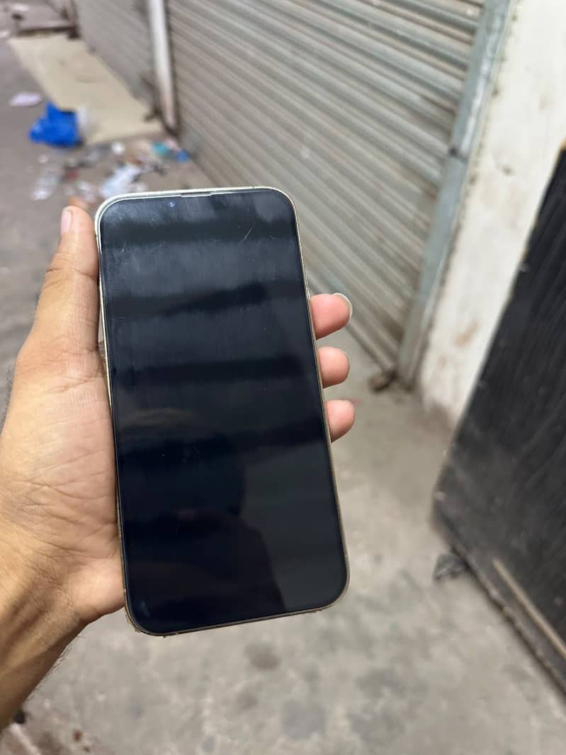 Apple iPhone 13 Pro Max 5