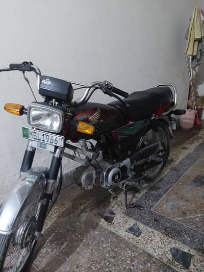 Honda CD70 2018
