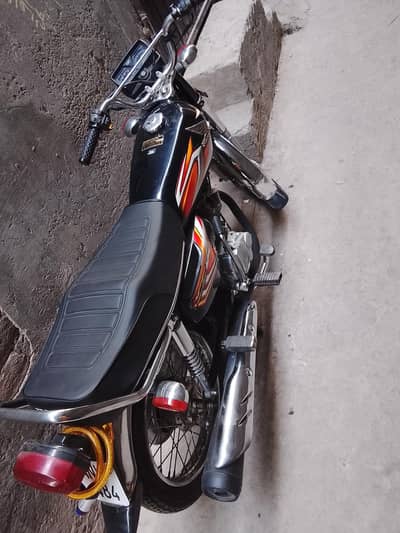 want to buy 27 model that's why I am selling this