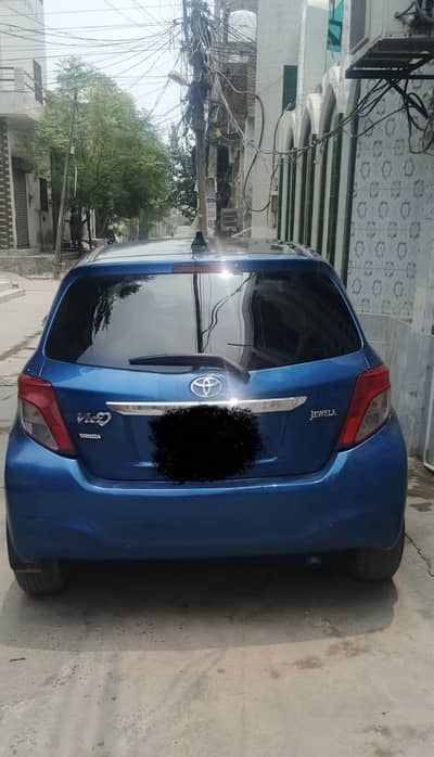 Toyota Vitz 2014