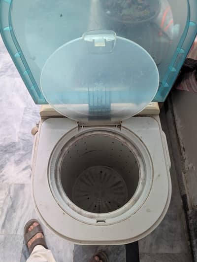 Washing machine and dryer