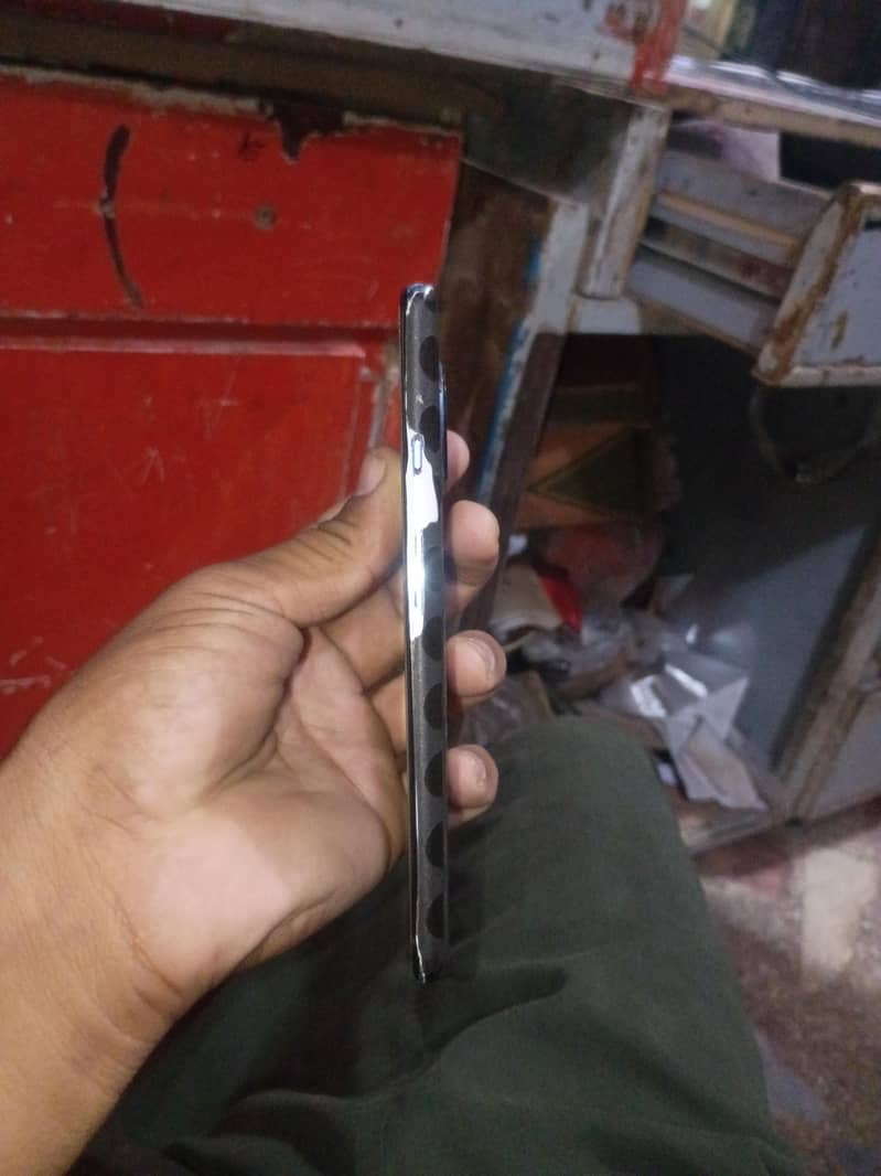 One Plus 7T 5