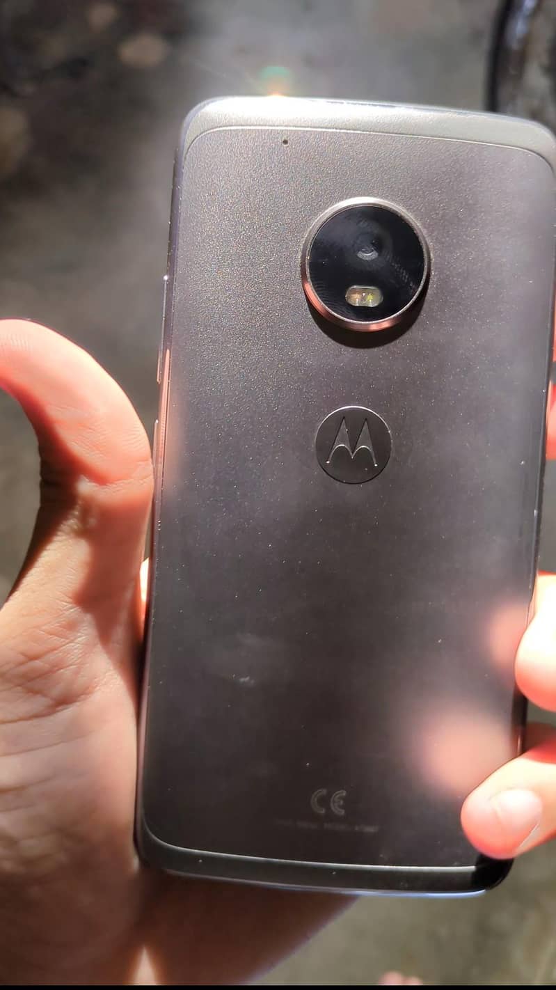 Moto G5 plus 1