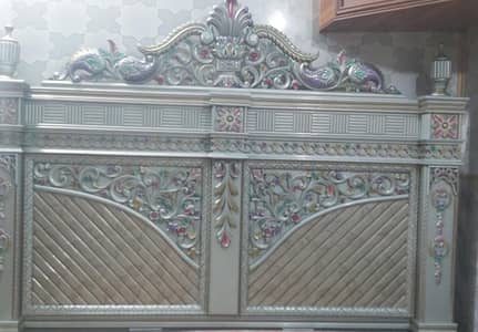 Luxury 6ft King Size Carved Bed & 5ft Large Dressing Table Set