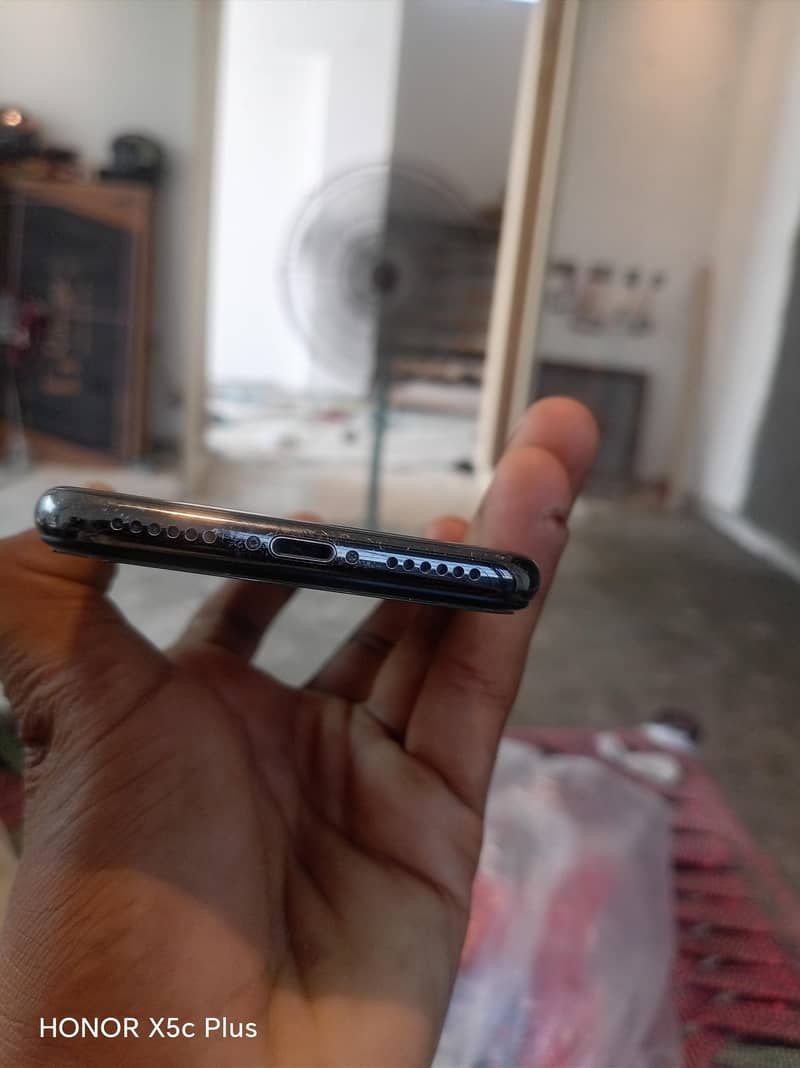 Apple iPhone X 1