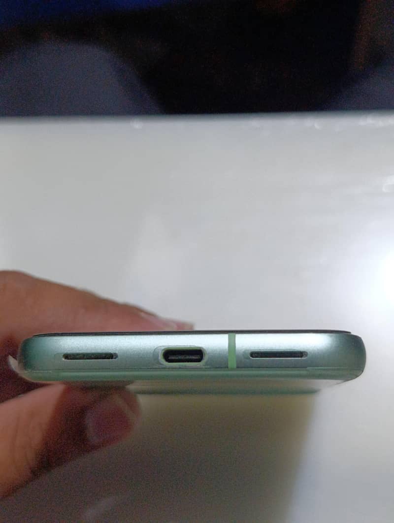 Google Pixel 8a 3