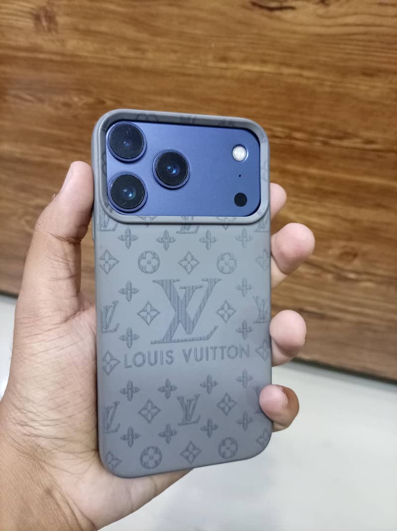 Apple iPhone XR 1