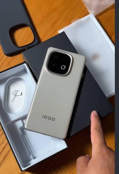 Iqoo z10 turbo plus just box open