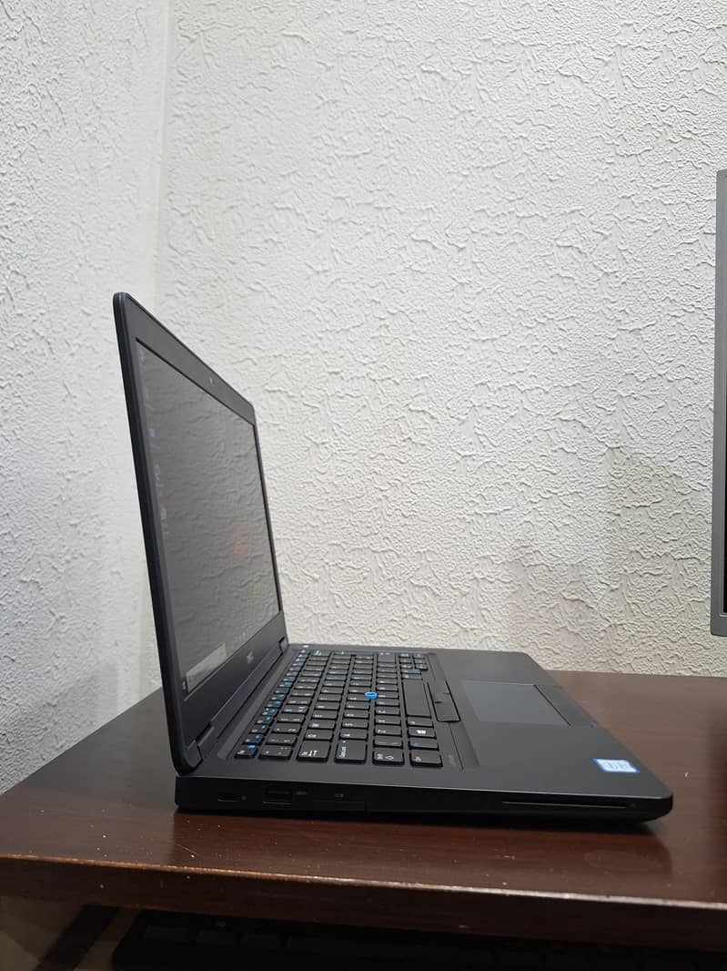 Core i5 7th Gen 1