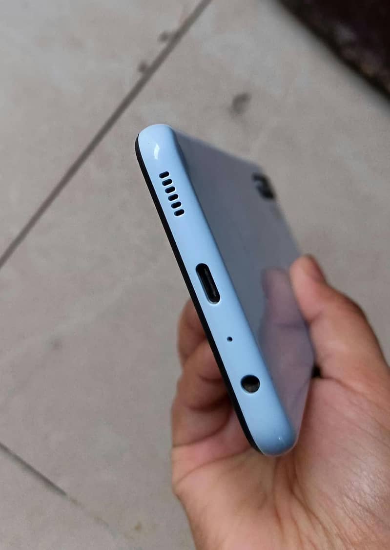 Samsung Mobile A13 4