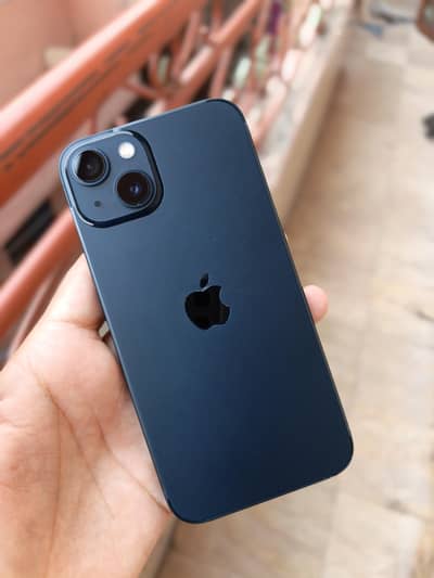 Apple iPhone 13
