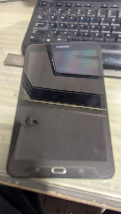 Samsung tab E 16 gb