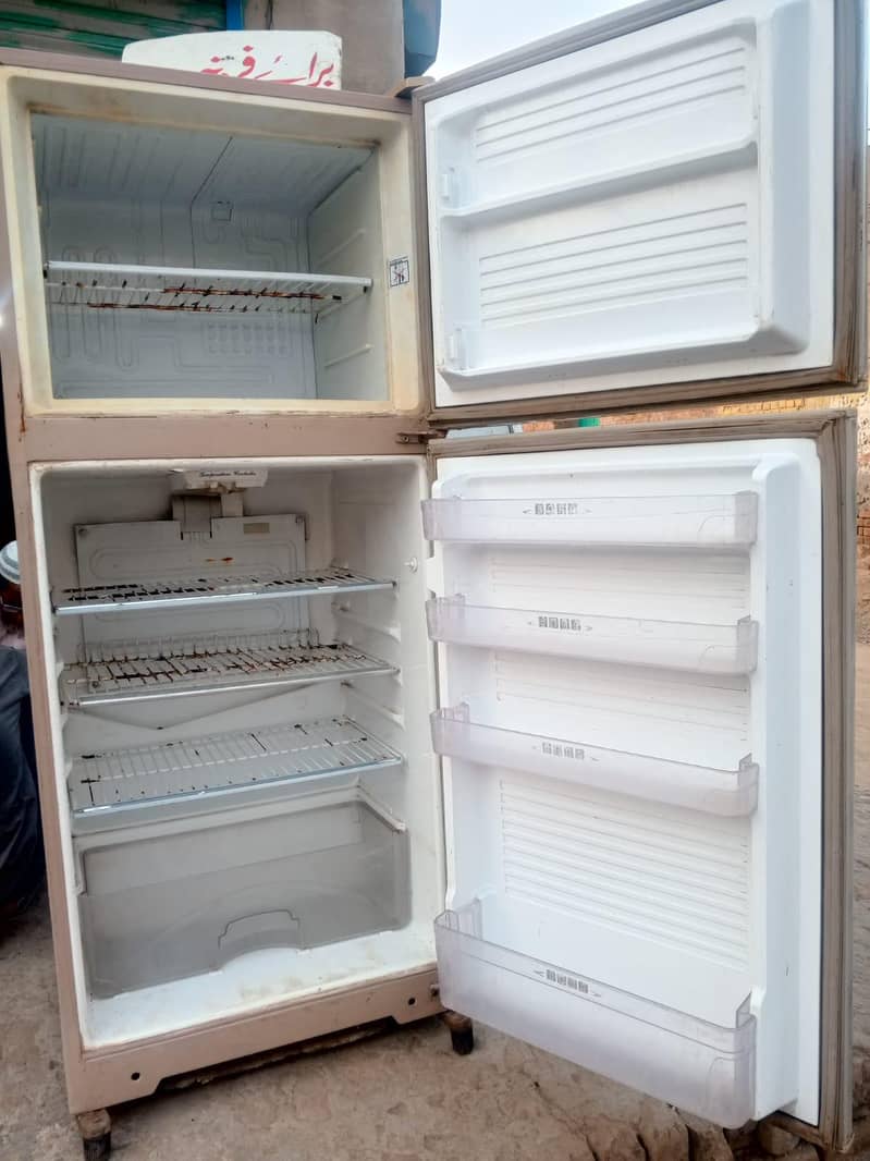 Dawlance refrigerator 4