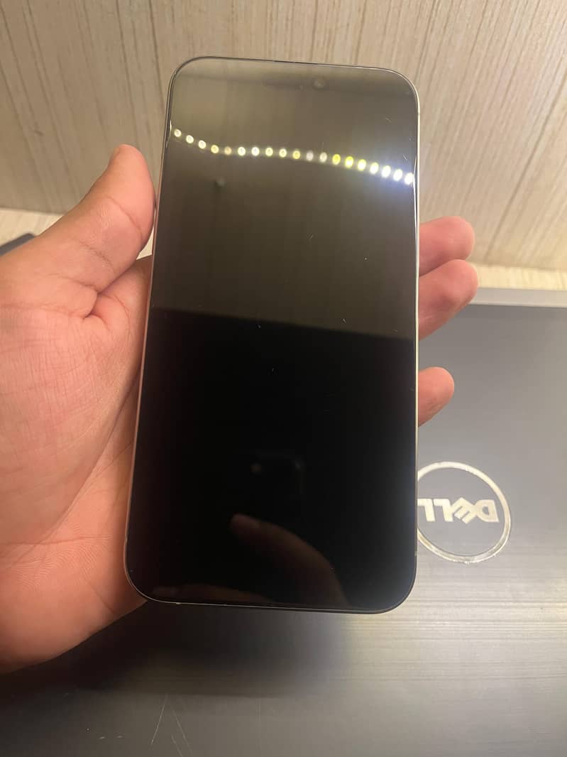 Apple iPhone 15 Pro Max 5
