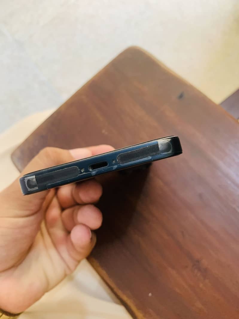 Apple iPhone 14 5