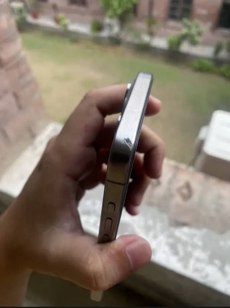 iPhone 15 Pro Max PTA 6