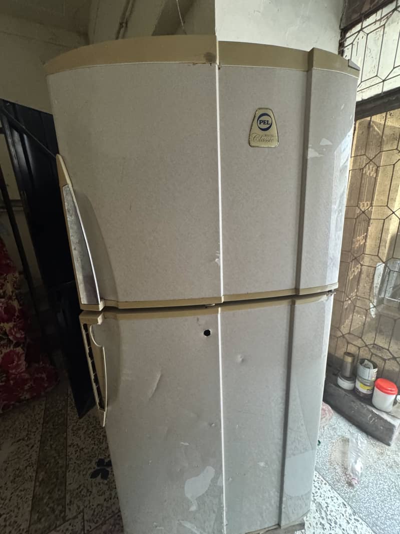 Dawlance refrigerator 1