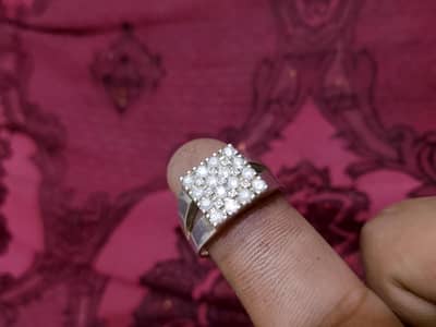Diamonds ring