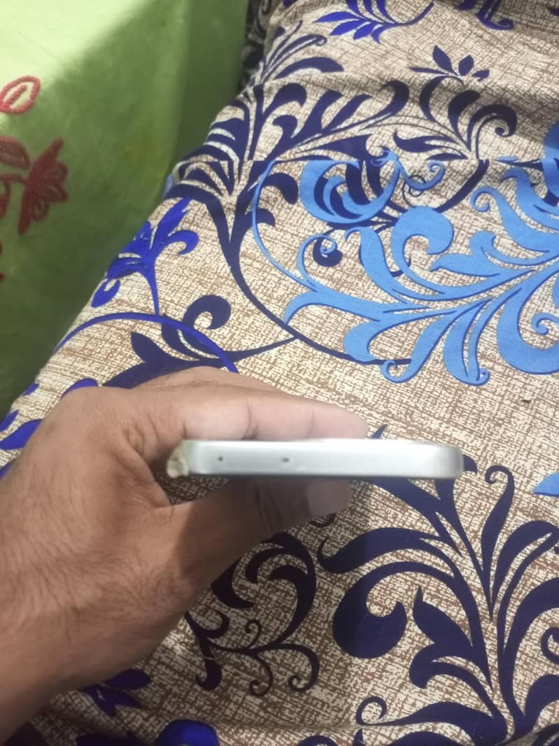 OPPO A6s pro 3