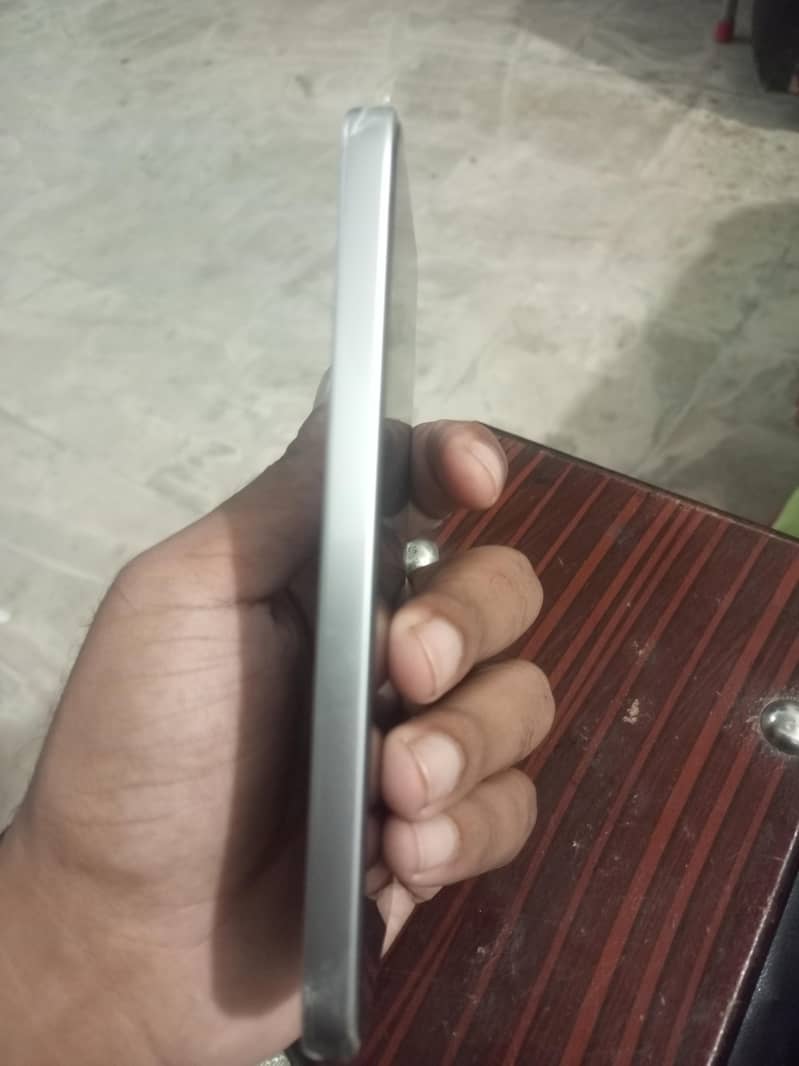 OPPO A6s pro 4