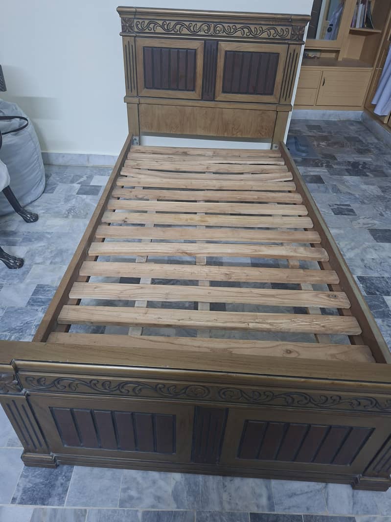 Almost New Single Bed 0
