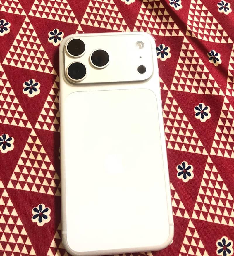 Apple iPhone 17 Pro Max 0