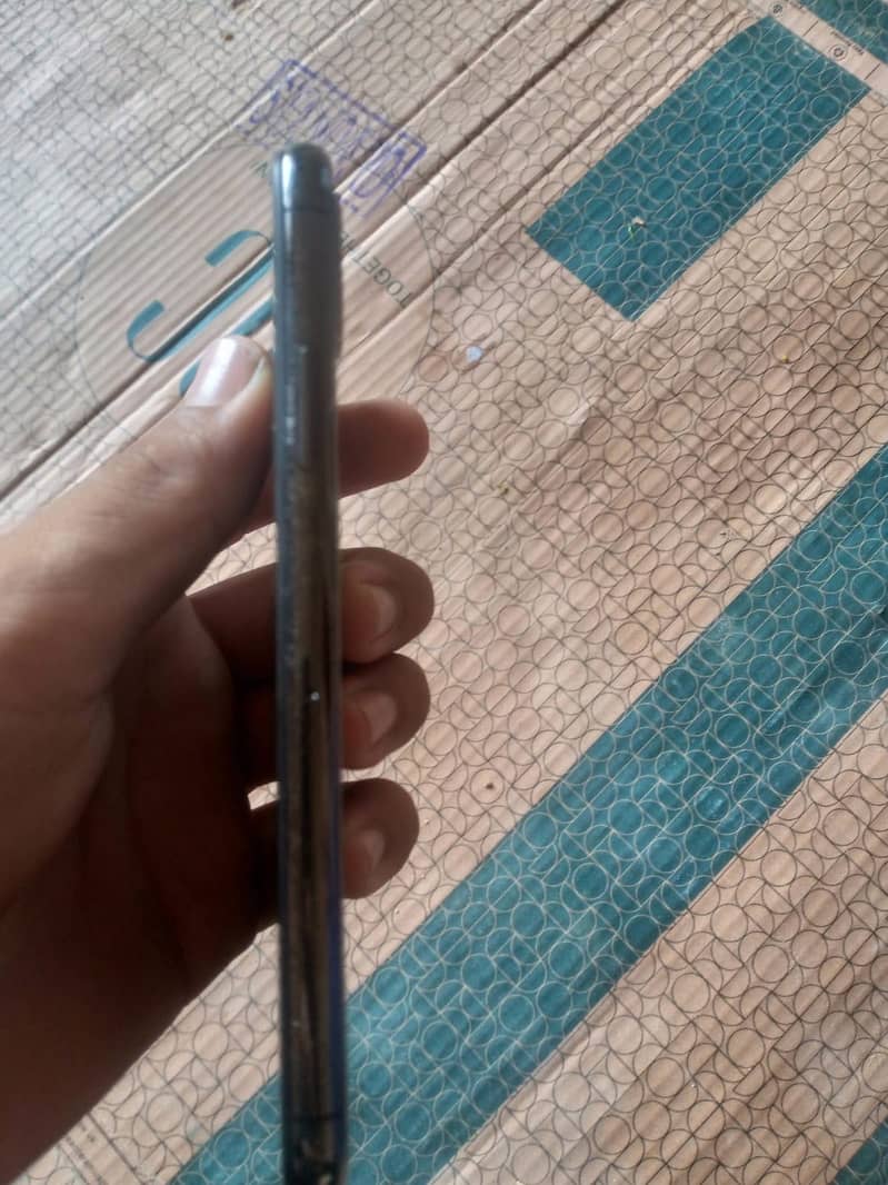 Apple iPhone X 6