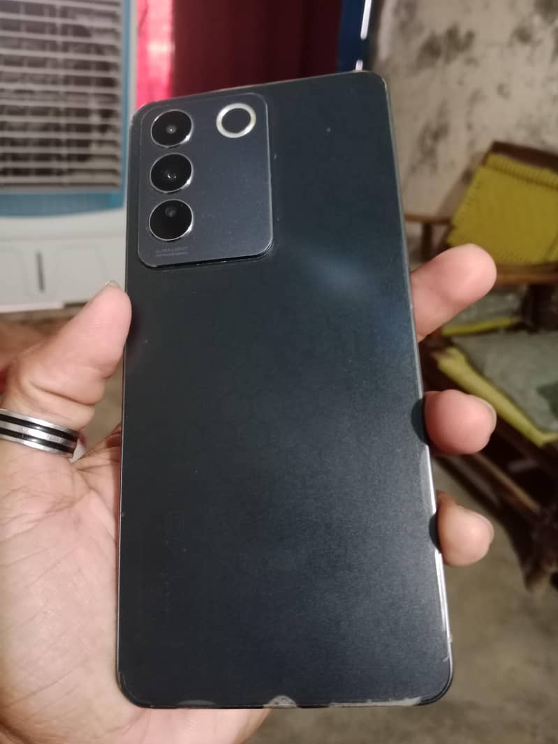 Vivo V27e 0